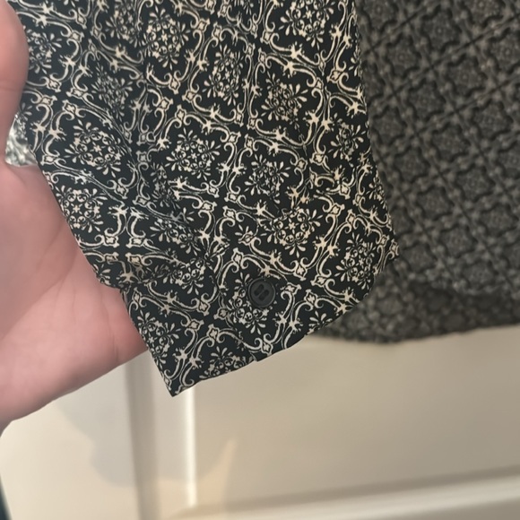 Patterned blouse from Nordstrom - Picture 4 of 4